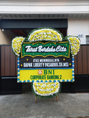 Papan Bunga Duka di Lengkong Gudang