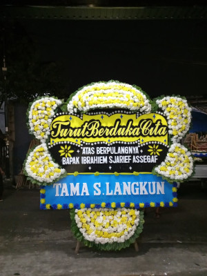 Papan Bunga Duka di Lengkong Gudang